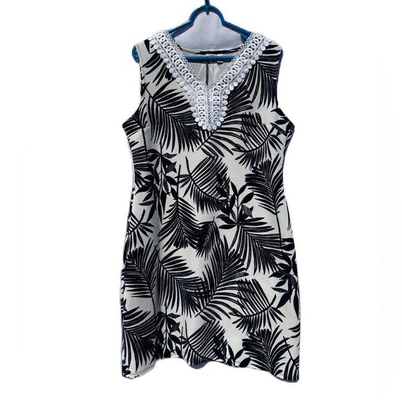 Dana Buchman navy and white print with decorative collar. Size L - Picture 1 of 7